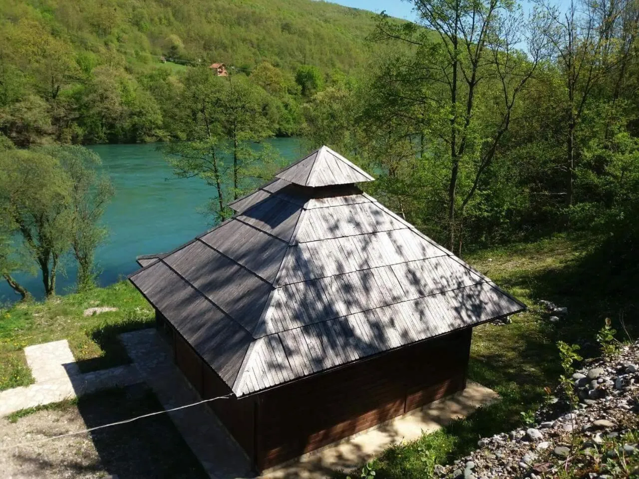 Brvnara Perućac – pogled